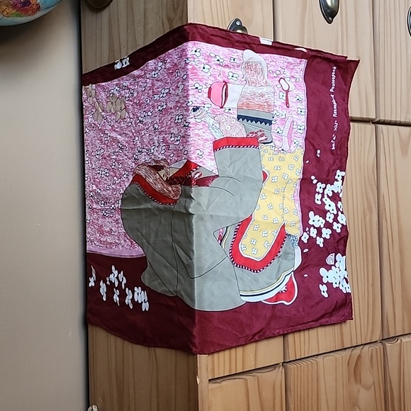 Kananginak Pootoogook  Fisher women rectangle silk scarf - Picture 2 of 11